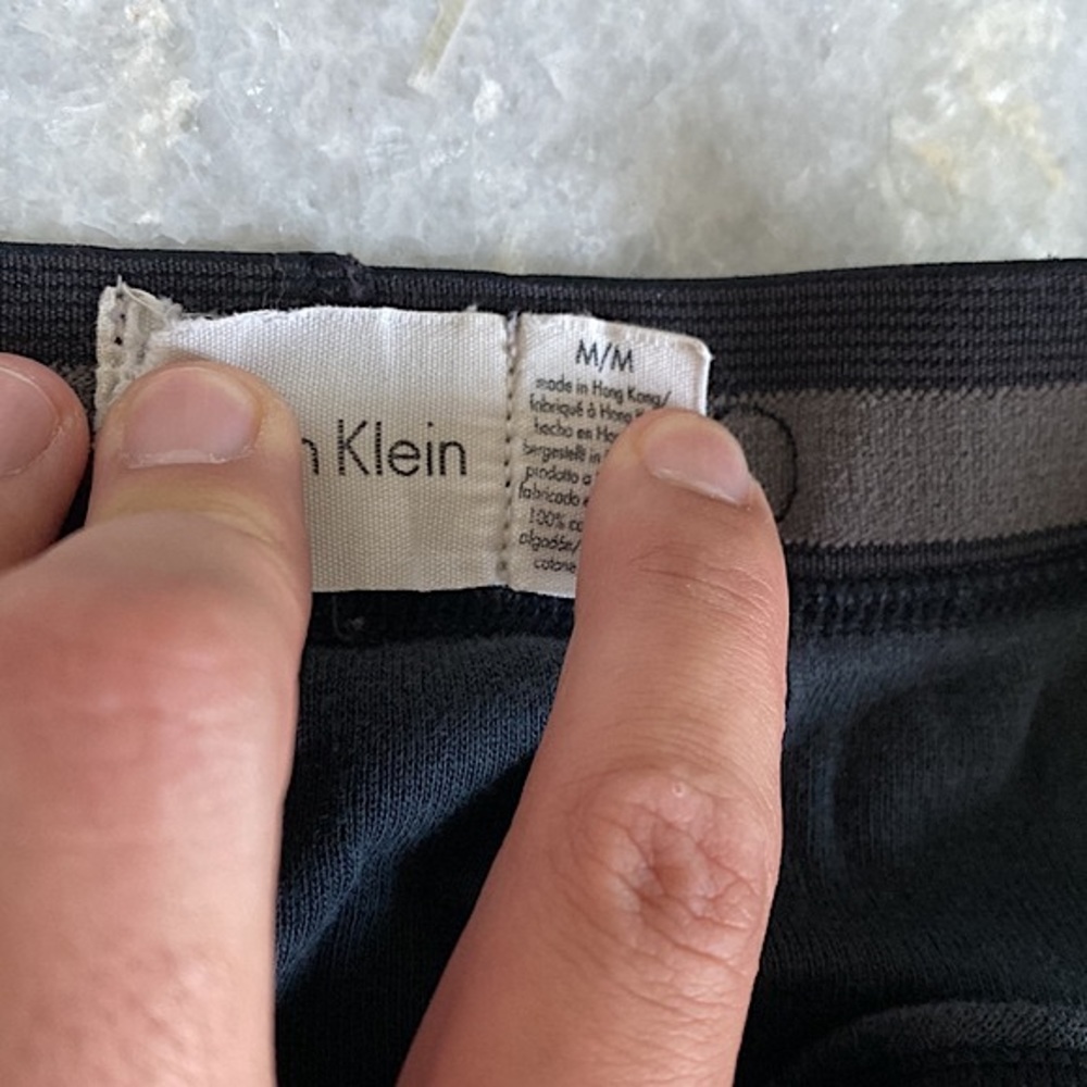 Calvin Klein - Picture 5 of 6